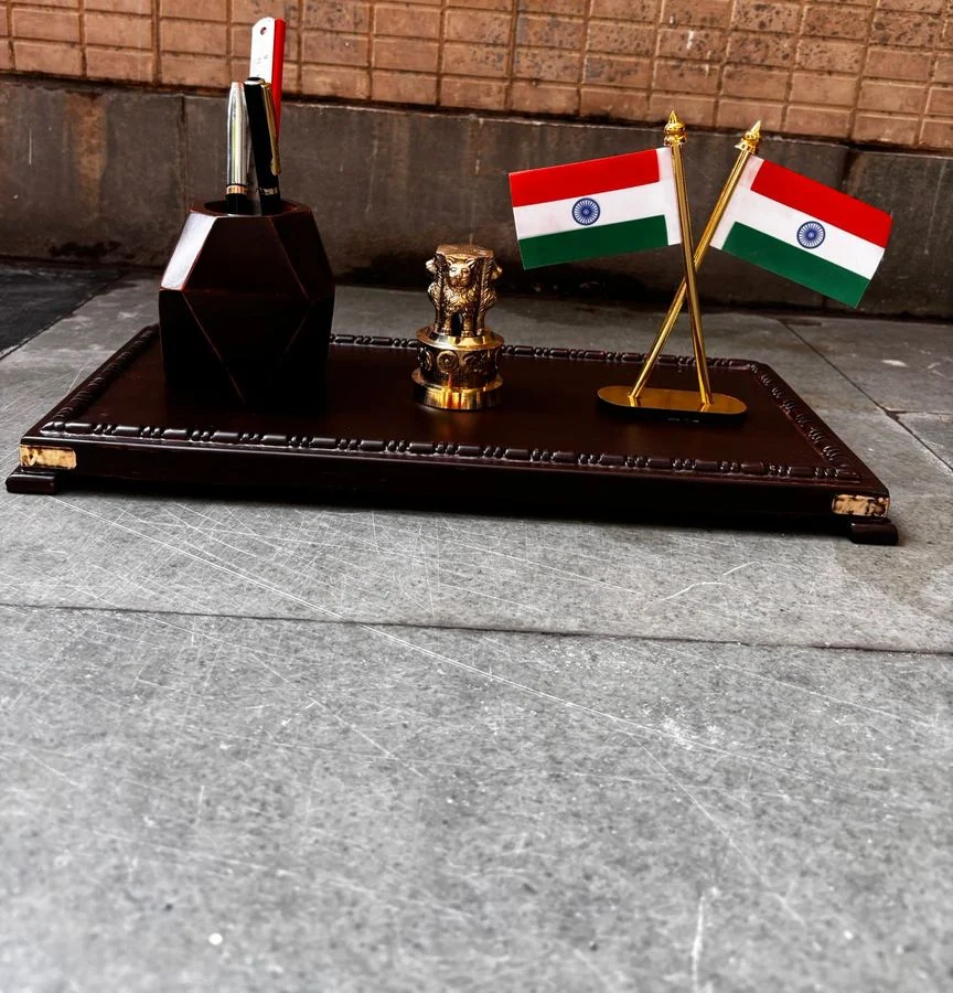 Wooden desk set with pen stand, flag holder and national emblem